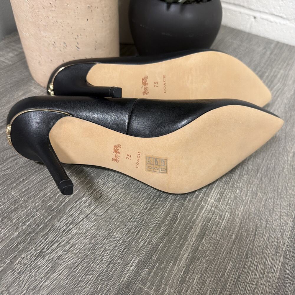 Coach Designer Pumps 7.5 - Picture 9 of 9